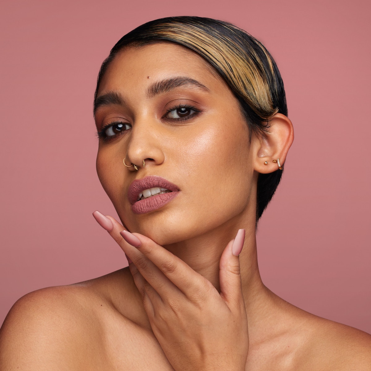 LIQUID MATTE ULTRA-COMFORT TRANSFER- PROOF LIPSTICK(LABIAL LÍQUIDO MATE)